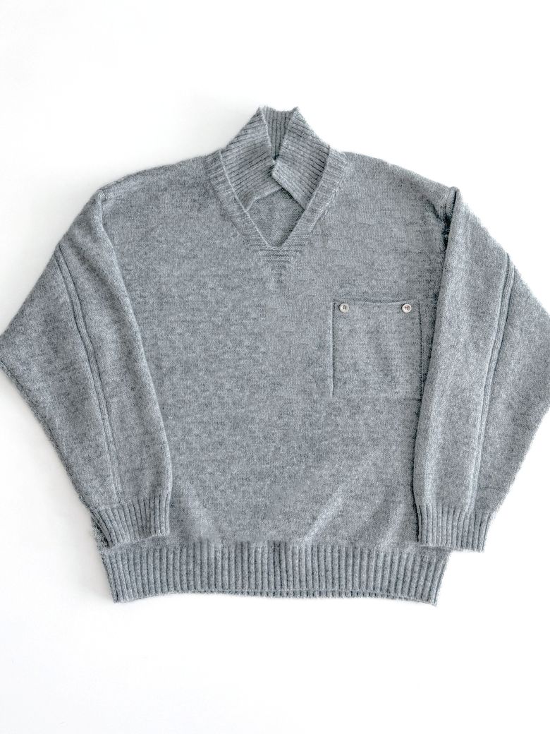 collar static loose knit