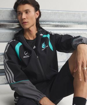 메르세데스 - AMG 페트로나스 포뮬러 1 팀 메카닉스 레인 재킷 KE5475