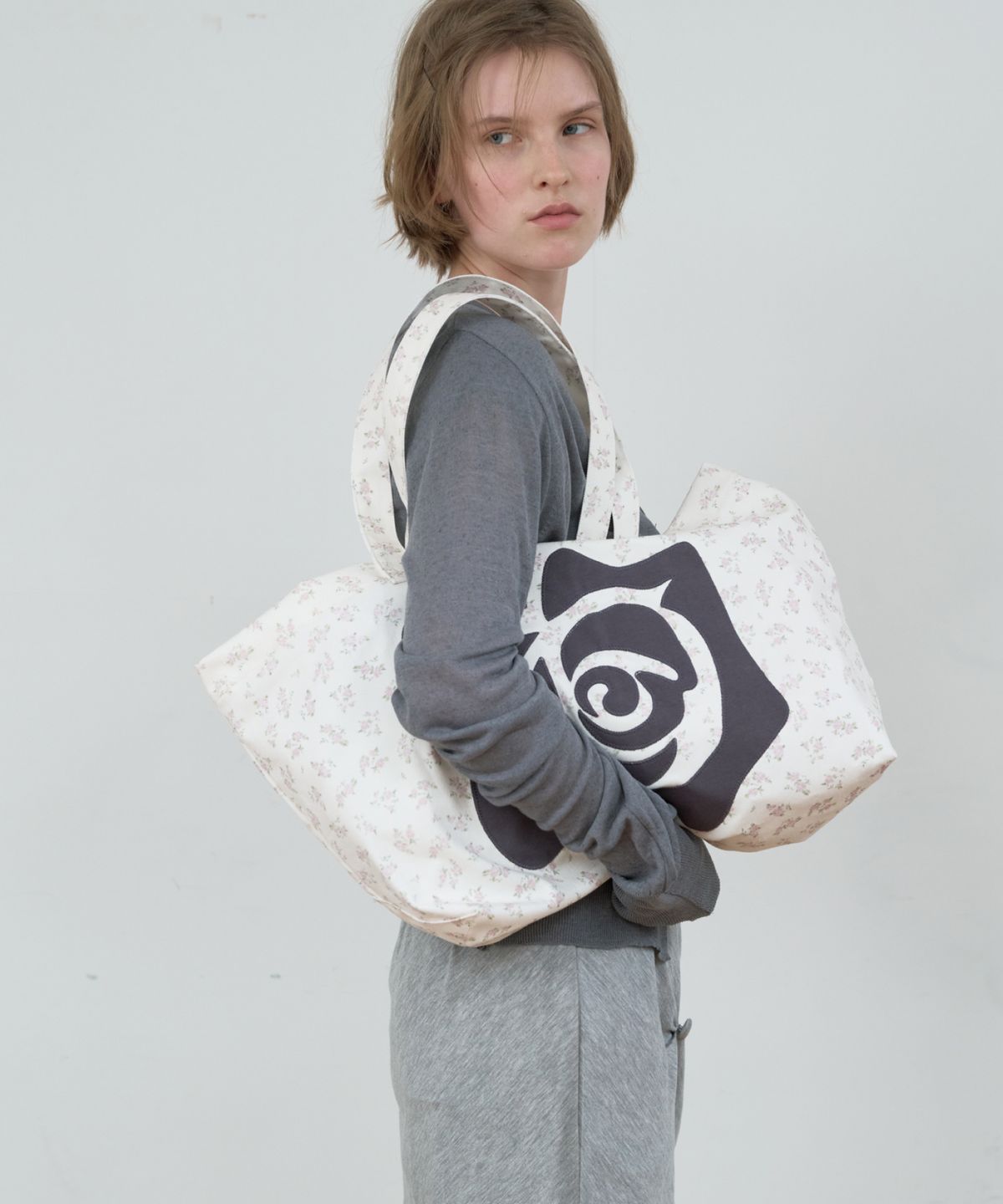 마조네(MA JOURNEE) ROSE PATCH ECO BAG_LIGHT PINK