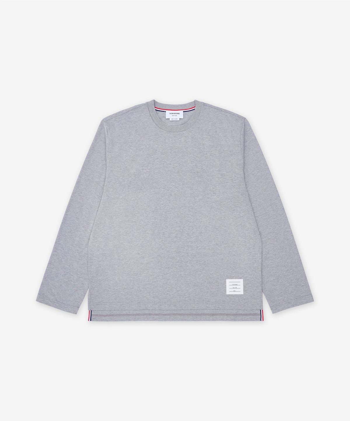 톰 브라운(THOM BROWNE) 오버사이즈 롱 슬리브 RWB 트림 티셔츠 - 라이트 그레이 / MJS289A00042055