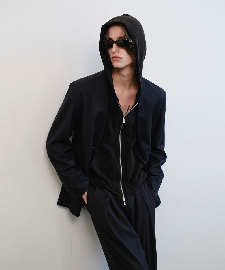 VAGUE FLUID WOOL COLLARLESS BLAZER (BLACK)