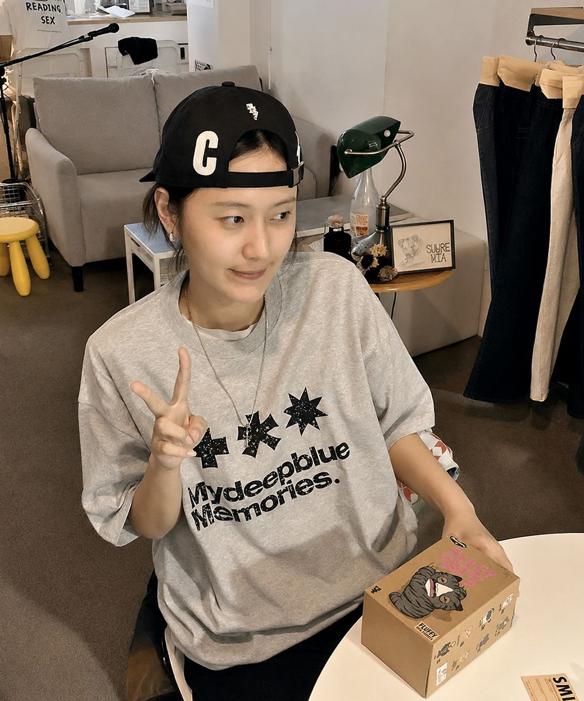 마이딥블루메모리즈(MY DEEP BLUE MEMORIES) 90s MM SYMBOL LOGO T-SHIRTS(GREY)