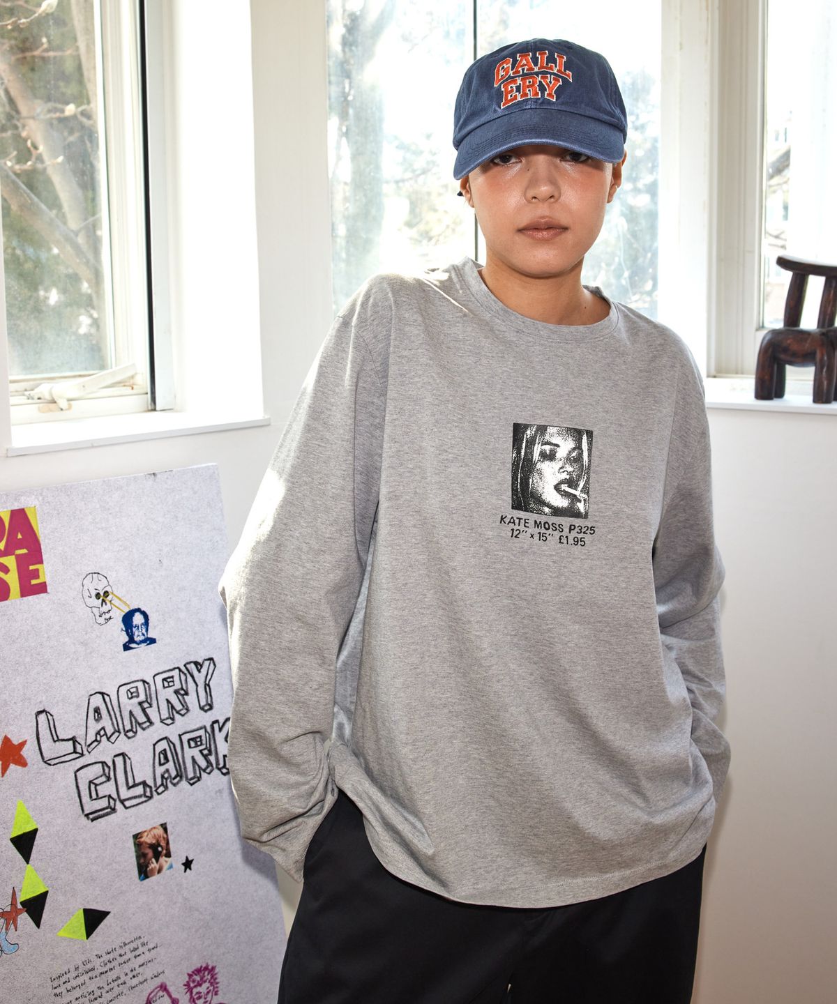 1011갤러리(1011 GALLERY) Kate Moss Portrait Long Sleeve T-Shirts - Gray