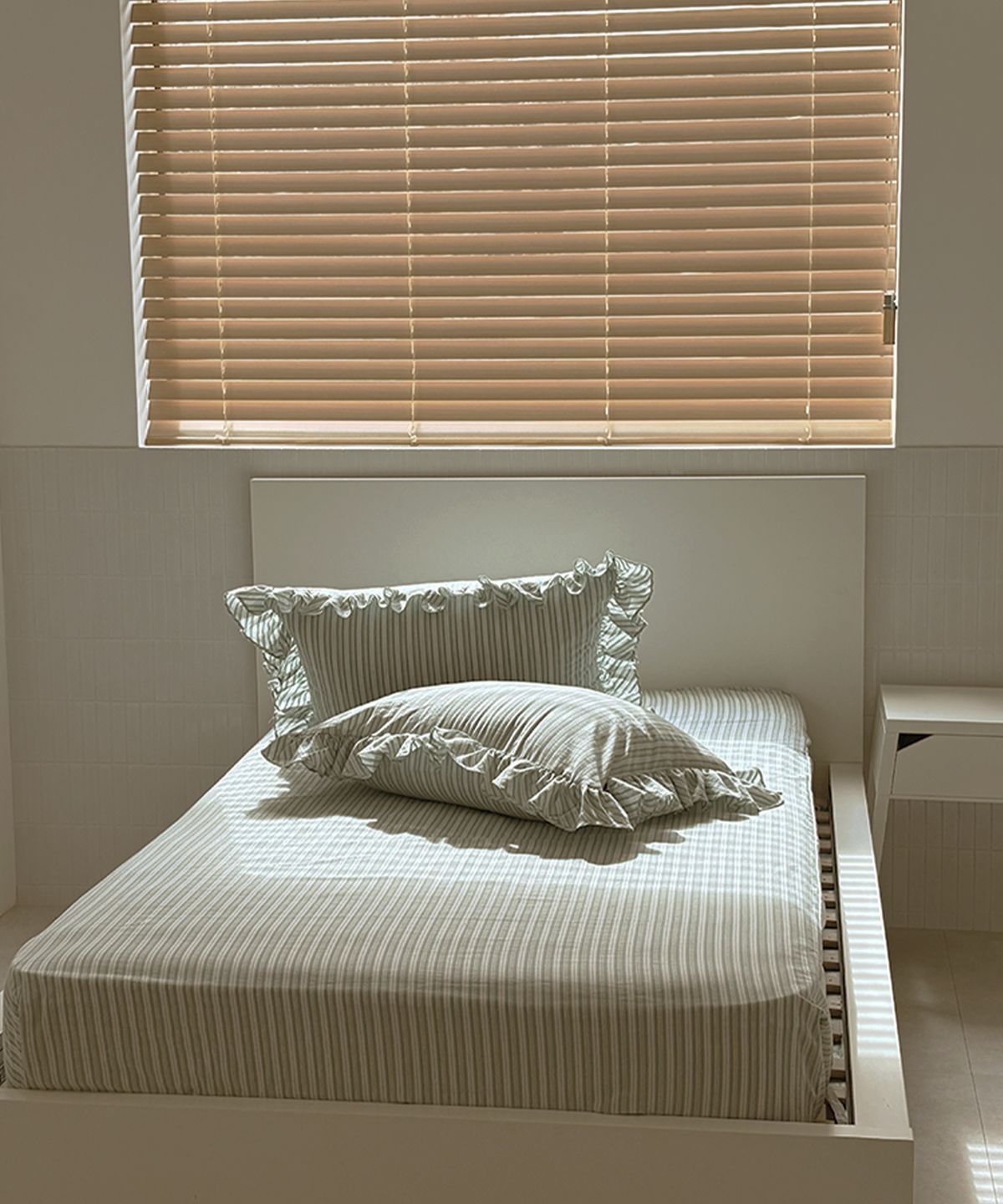 칸드(KAND) Lavender Sage Stripe 매트리스커버 (S/SS/Q/K/LK)
