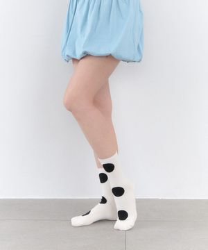 [IHM26SS33] 오버 도트 삭스 화이트