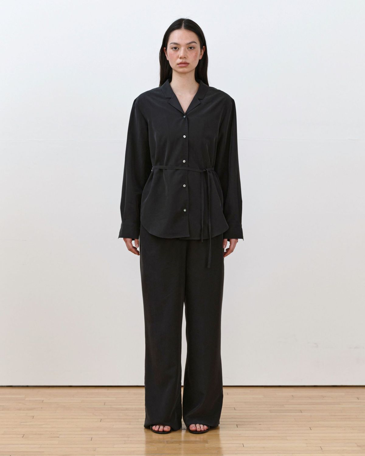 무아르무스(MUARMUS) Dinah Wide Pants [Black]