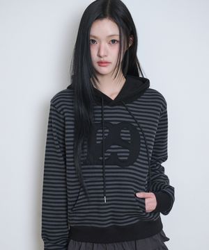 129 로고 패치 후드티 차콜 블랙