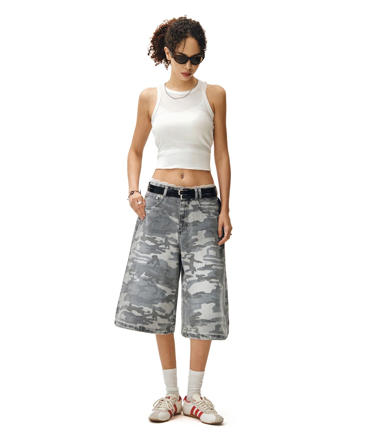 데케트 우먼(DECET WOMEN) Camouflage Bermuda Pants DCWPT025GRAY
