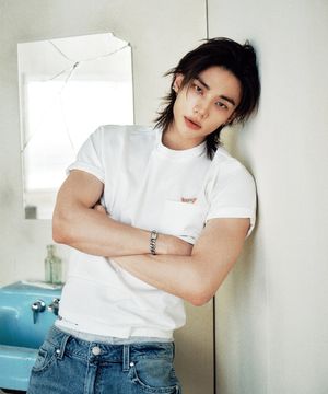 2color 미니 오리지날 삼각 포켓 반팔티 MQ2K7441