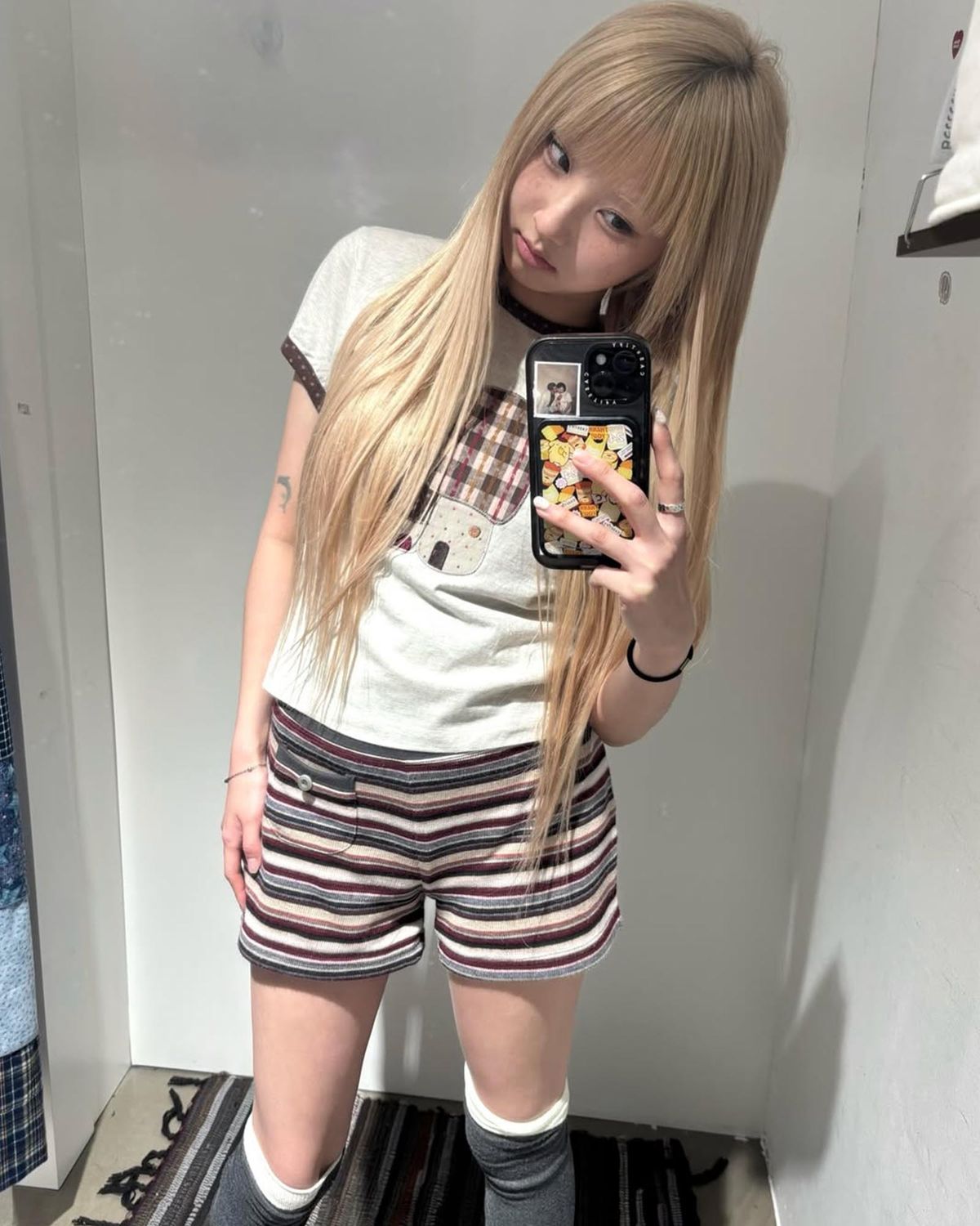 에이이에이이(AEAE) STRIPE MICRO SHORTS [MULTI]