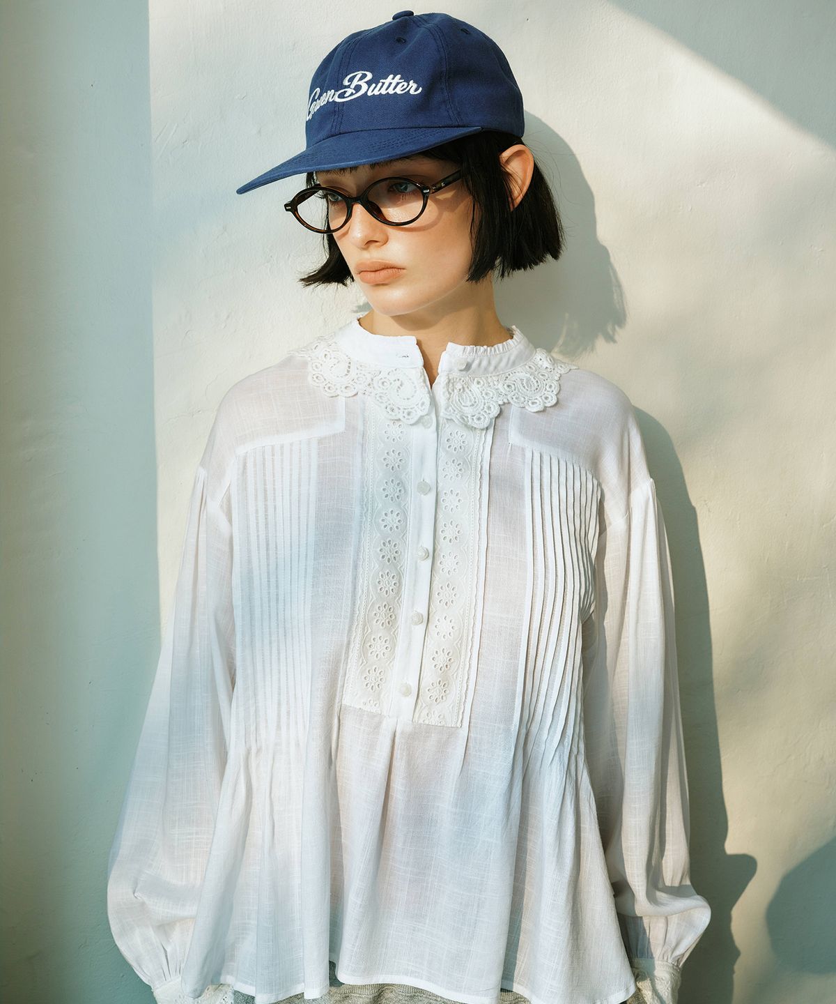그린버터(GREENBUTTER) Linen Lace Blouse (Ivory)