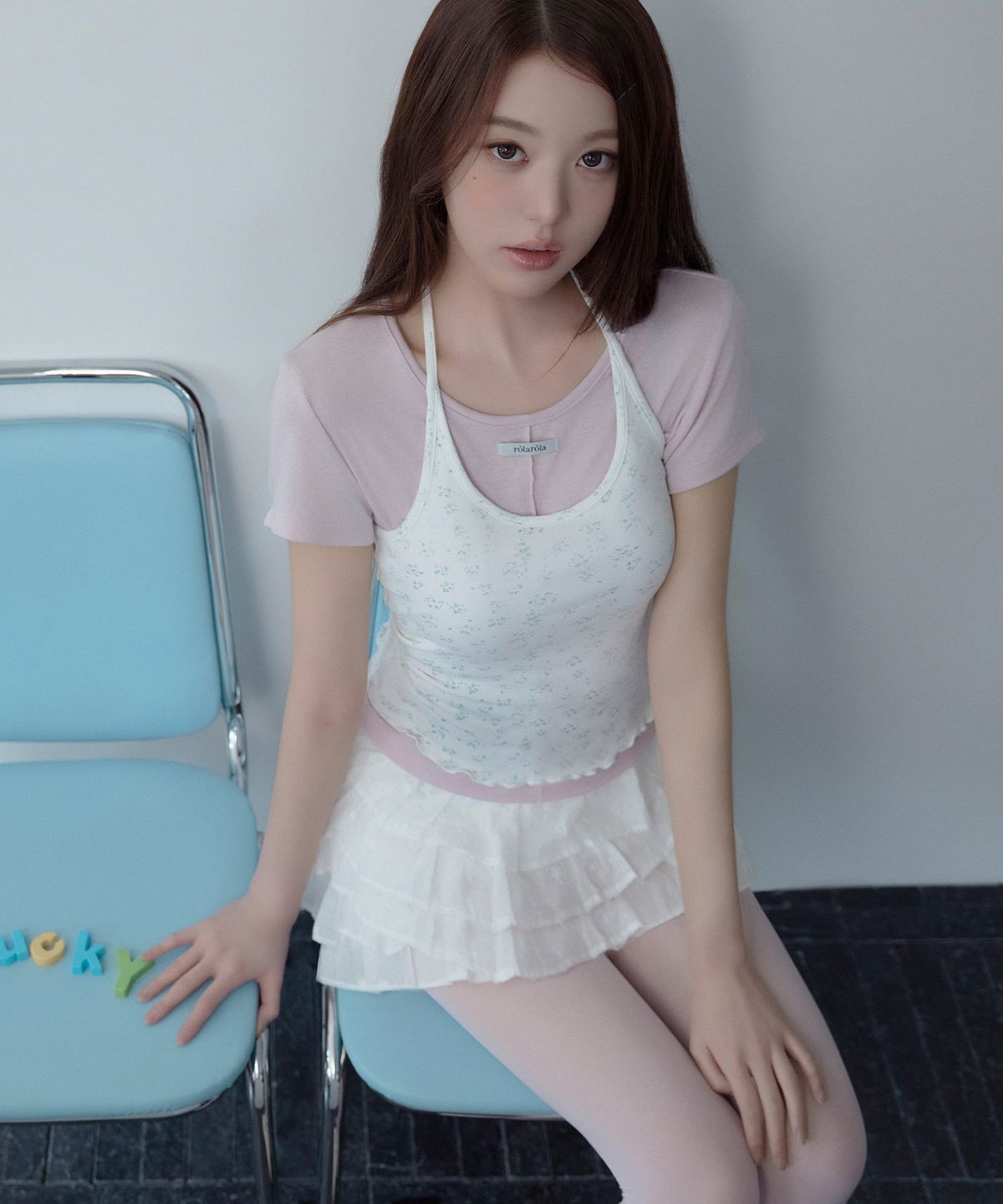 로라로라(ROLAROLA) NUBASIC FLOWER HALTER NECK TOP WHITE