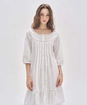 003A 퓨어 미디 슬리브 드레스