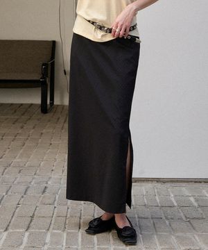 릴리프 슬릿 롱스커트(블랙)