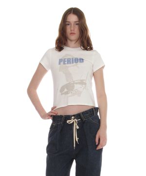 페리오드 프린티드 티_화이트