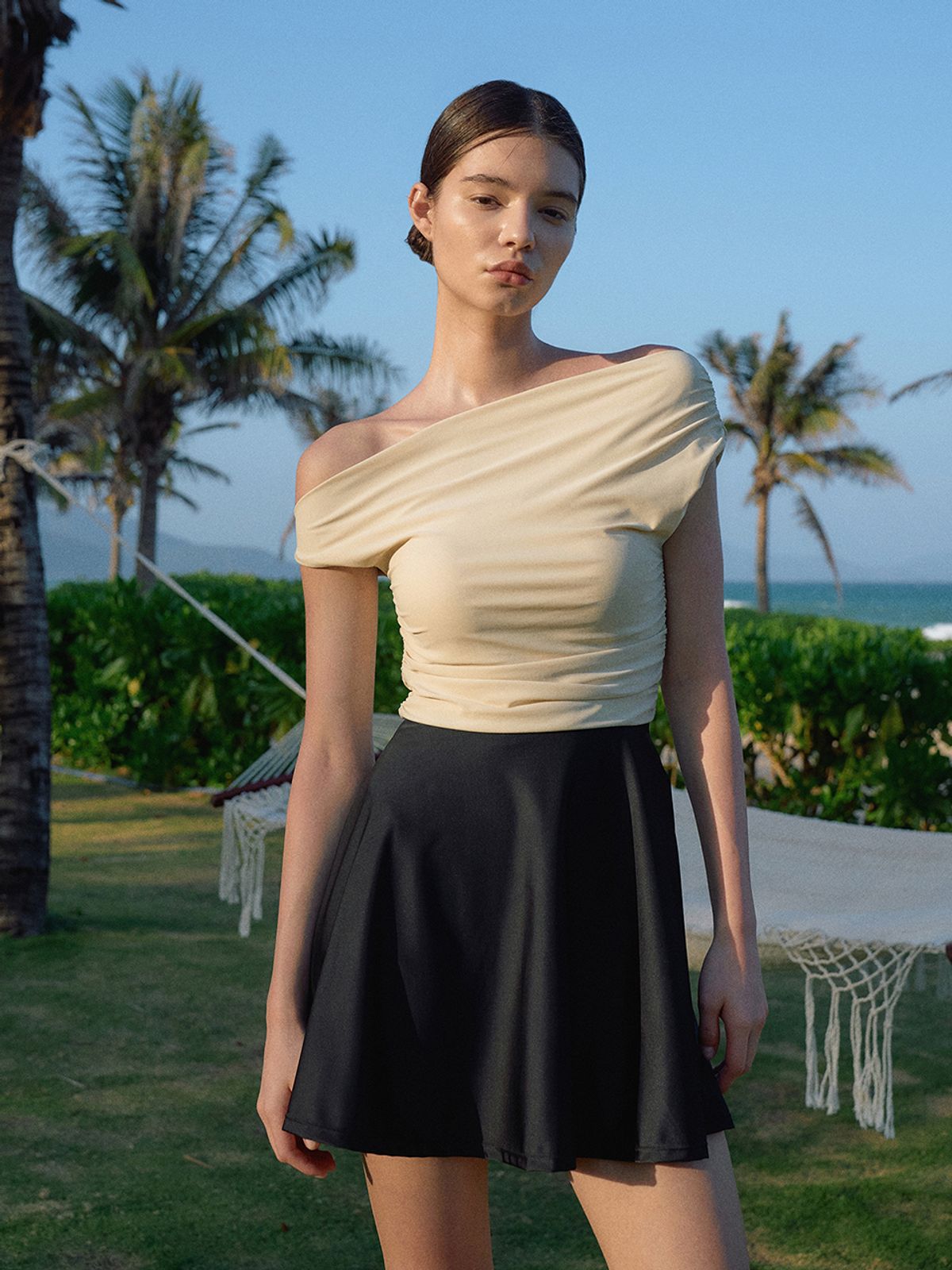 라메레이(LAMEREI) Unbalance Shirring Swimsuit[LMBDSW238]-2color