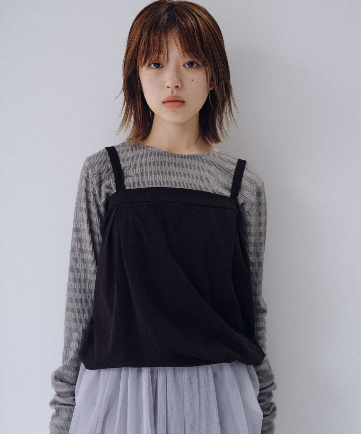 오헤시오(OHESHIO) TWO-WAY SHIRRING SLEEVELESS, BLACK
