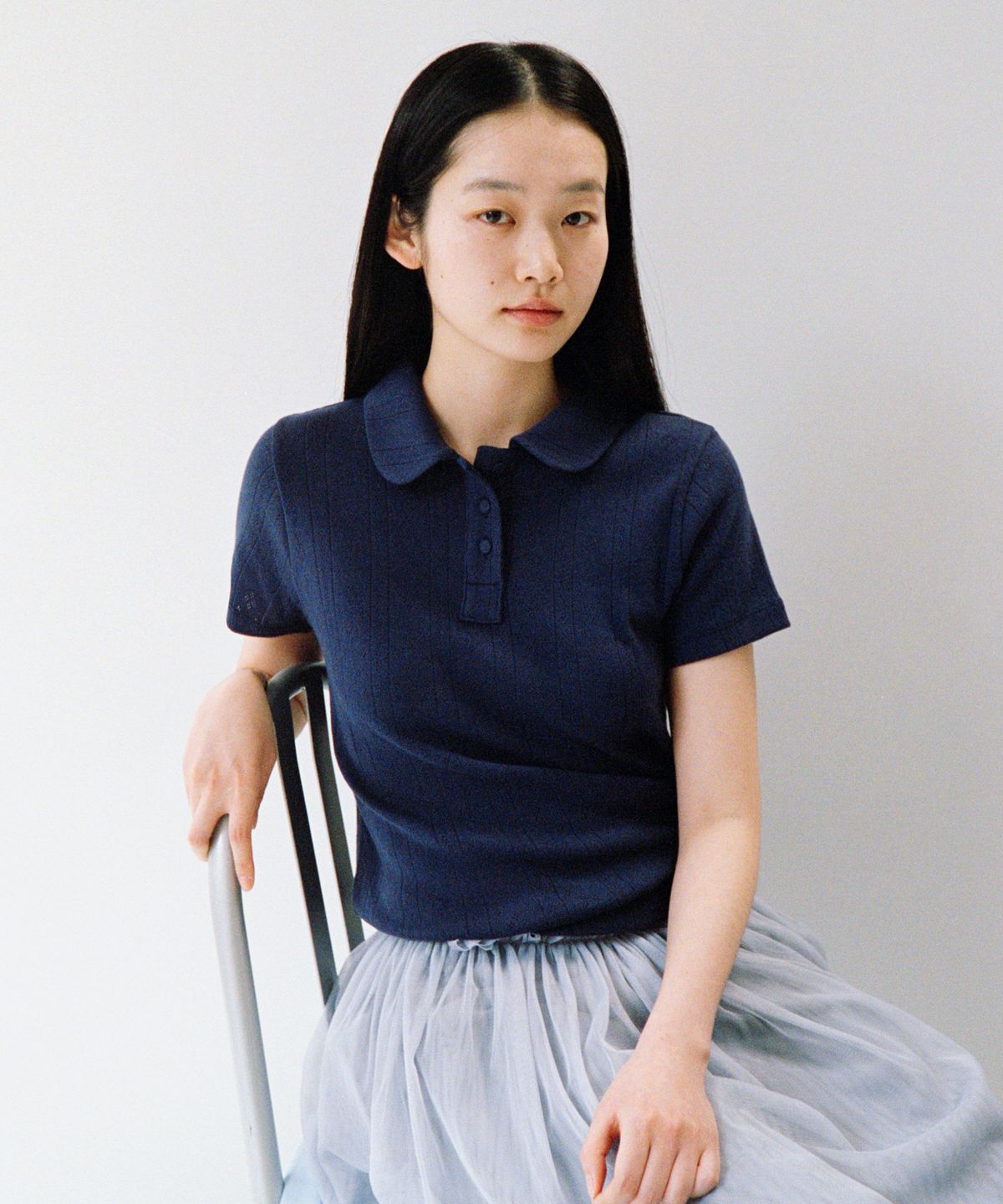 오헤시오(OHESHIO) ROUND COLLAR JACQUARD PUNCHING TEE, NAVY
