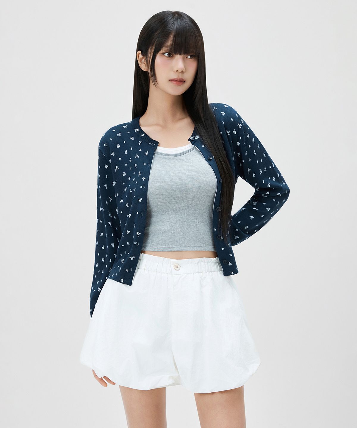 미쏘(MIXXO) 잔꽃 패턴 가디건_MIWCKG414T