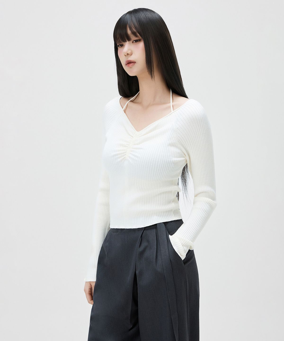 미쏘(MIXXO) 셔링 포인트 풀오버_MIWKAG421T