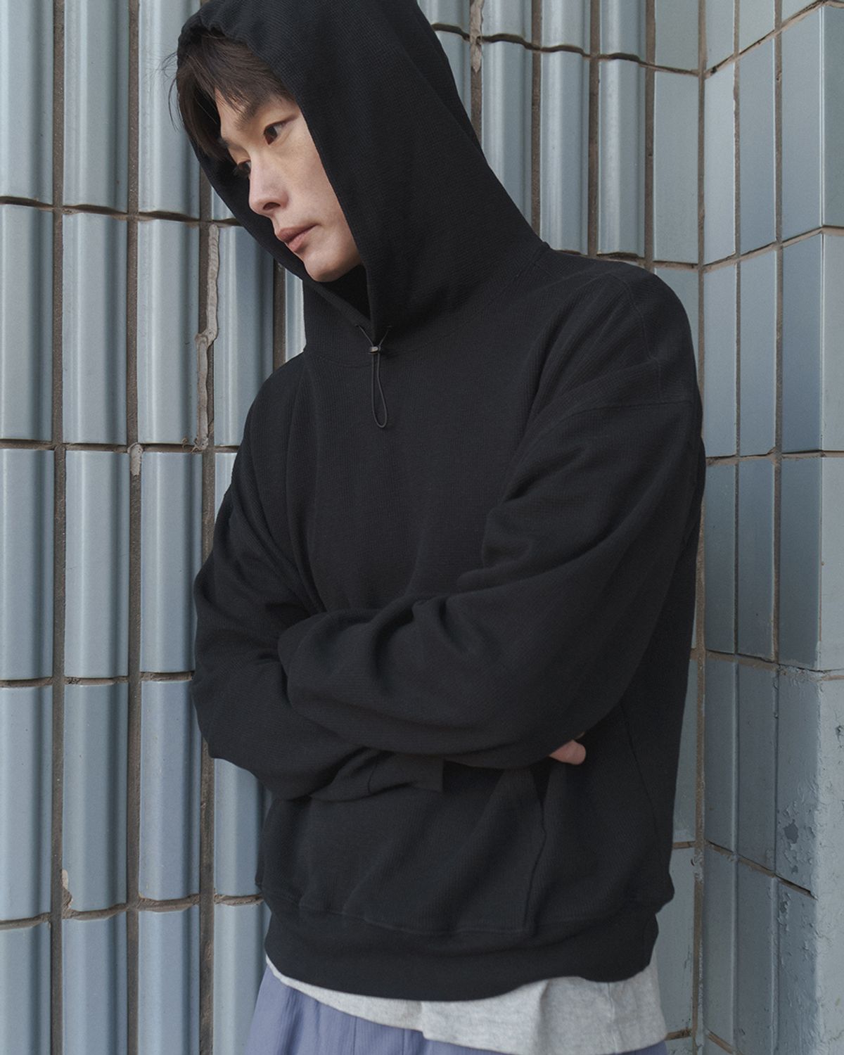 사일런트실러블(SILENTSYLLABLE) Cord waffle hoodie / Black