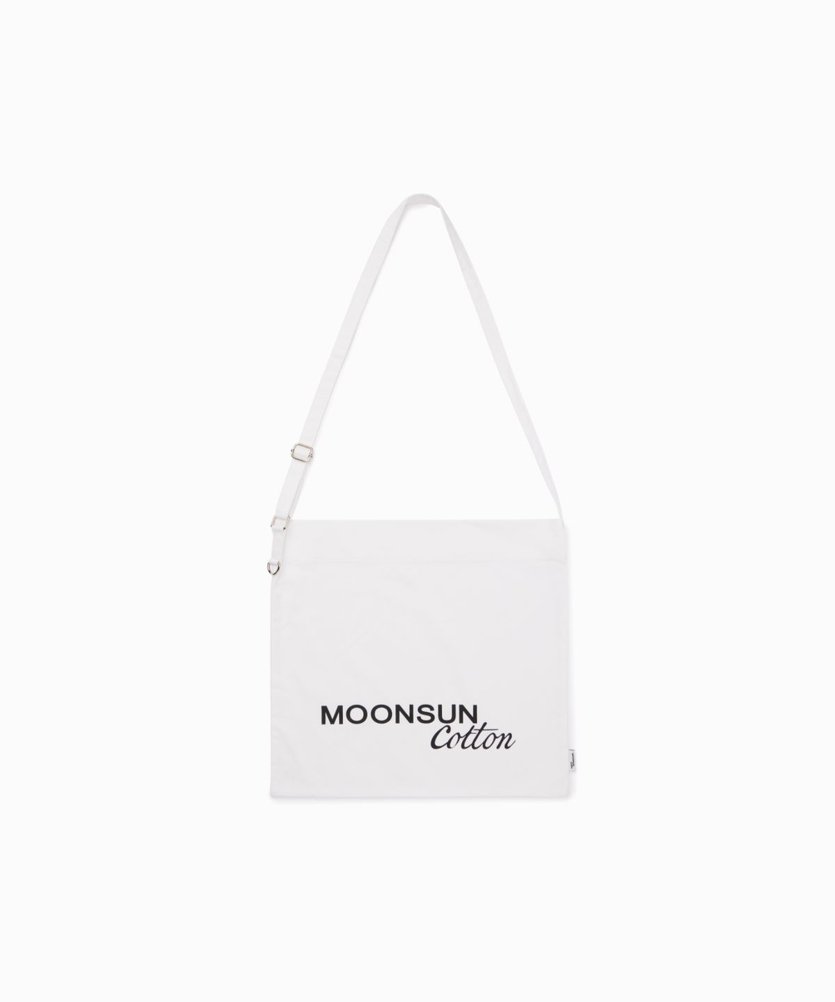 문선 아카이브(MOONSUN ARCHIVE) M.C Logo Cotton Cross Bag / WHITE
