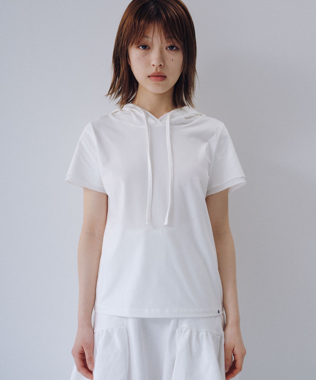 오헤시오(OHESHIO) HOODED LAYERED CAP SLEEVE T-SHIRT, WHITE