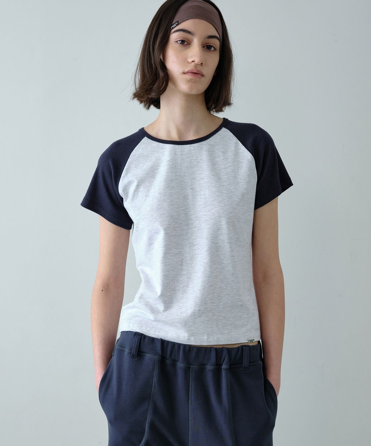 시메트릭 퍼센트(SYMMETRICPERCENT) Raglan Baby T-shirt / Melange Grey