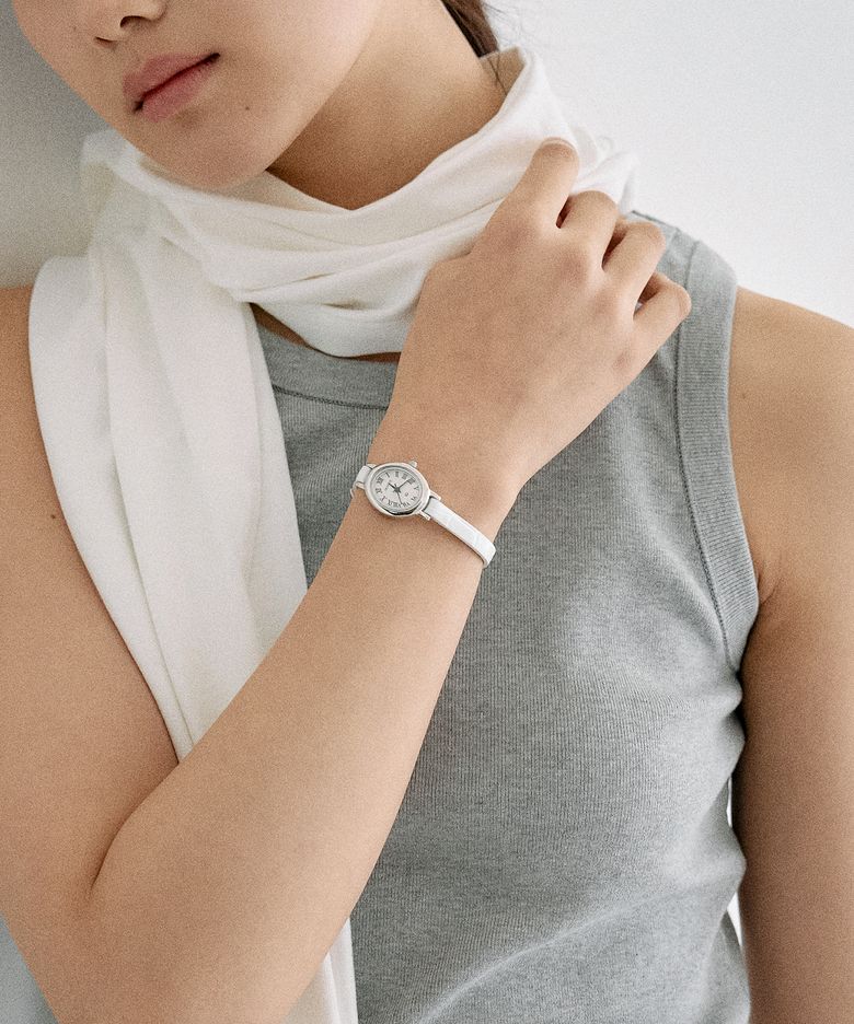 CLASSIC ELLIPSE LEATHER WATCH (WHITE)