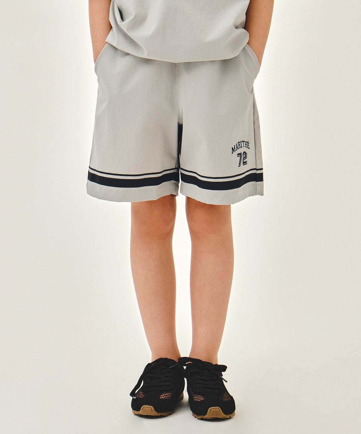 마리떼 키즈(MARITHÉ KIDS) KIDS NYLON WOVEN SHORTS light gray