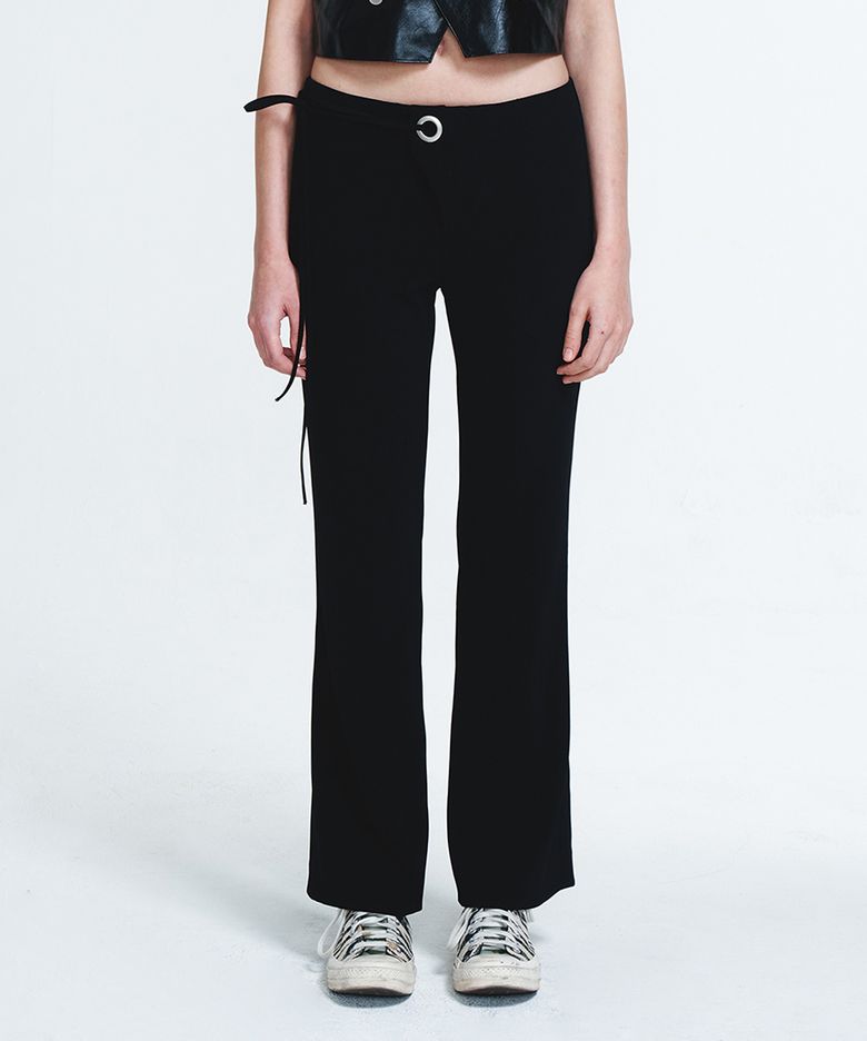 EYELET POINT BOOTSCUT SLACKS IN BLACK