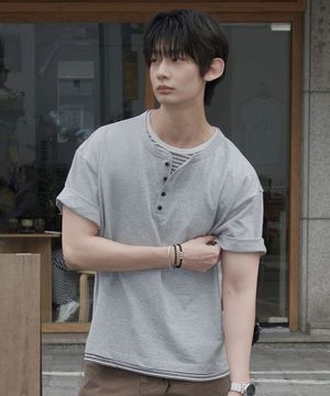 [크롭] 스트라이프 레이어드 헨리넥 반팔 티셔츠_멜란지 그레이