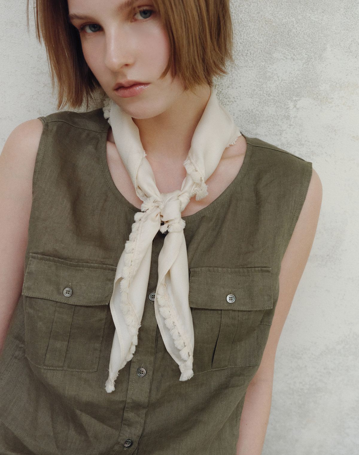 질스튜어트액세서리(JILLSTUART ACC) [실크 100%] 실크 테슬 스퀘어 스카프 2color