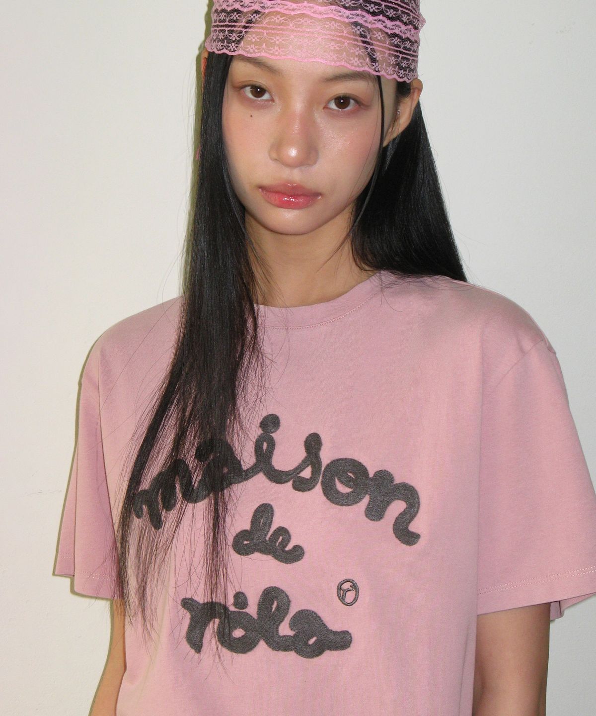 로라로라(ROLAROLA) MAISON DE ROLA EMBROIDERY PIGMENT LOOSE FIT T-SHIRT I/PINK
