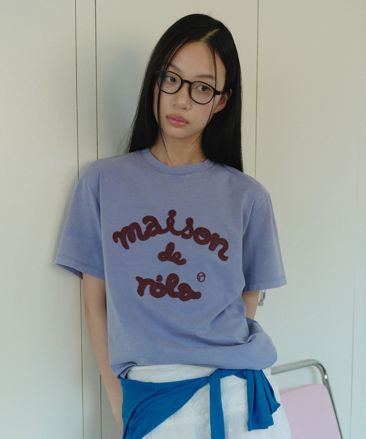 로라로라(ROLAROLA) MAISON DE ROLA EMBROIDERY PIGMENT LOOSE FIT T-SHIRT BLUE