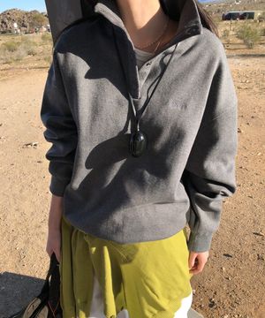 VOICE PULLOVER (CHARCOAL)