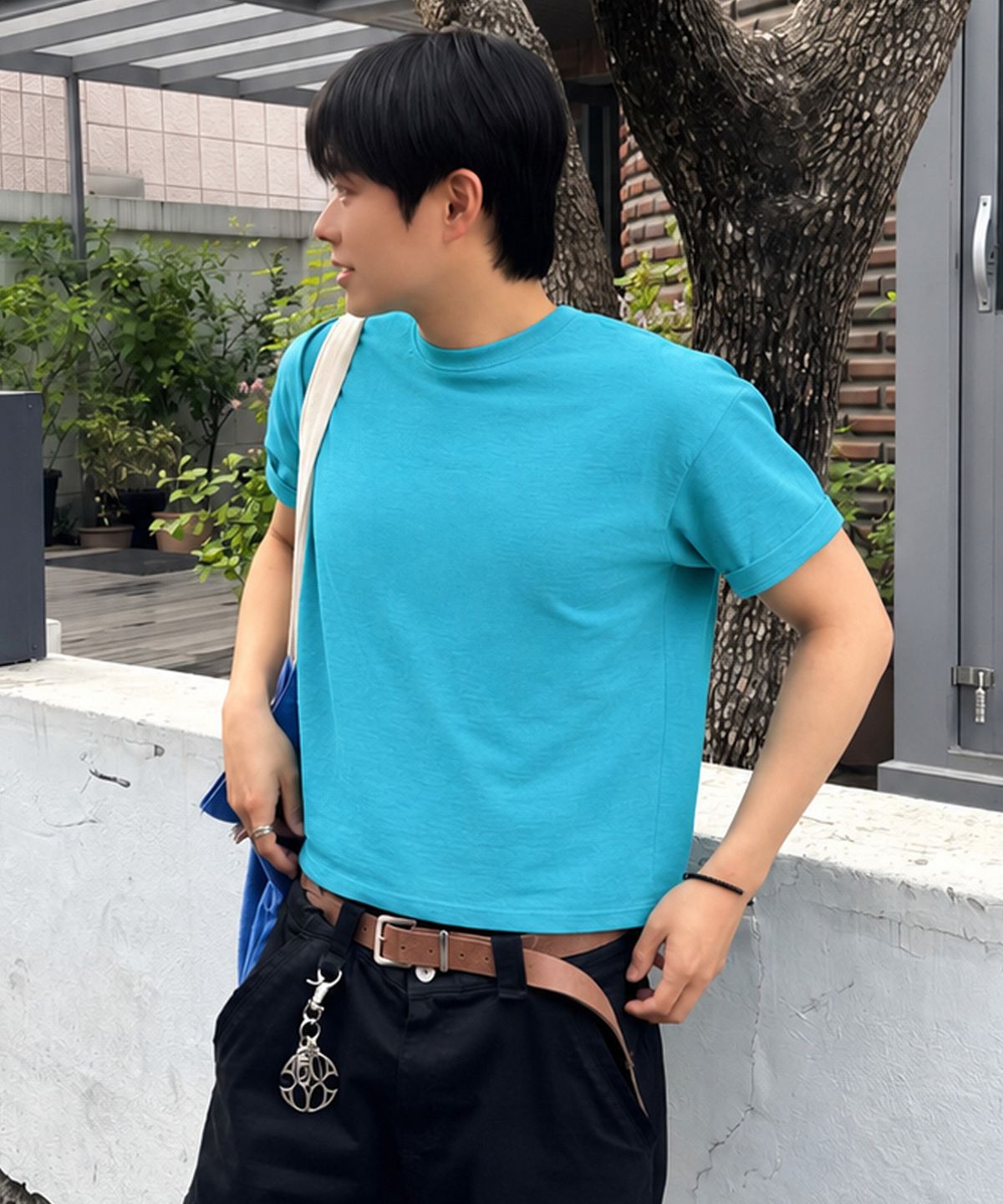 르아르(LEIRE) 에센셜 크롭 티셔츠 [아쿠아블루]