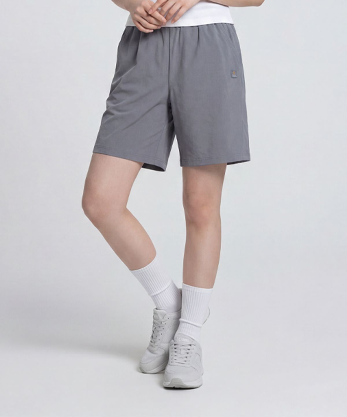 내셔널지오그래픽(NATIONALGEOGRAPHIC) N262UHP990 프로즌에어 5부 쇼츠 STONE GREY