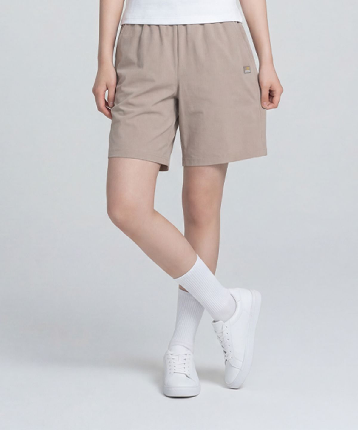 내셔널지오그래픽(NATIONALGEOGRAPHIC) N262UHP990 프로즌에어 5부 쇼츠 OAK BEIGE