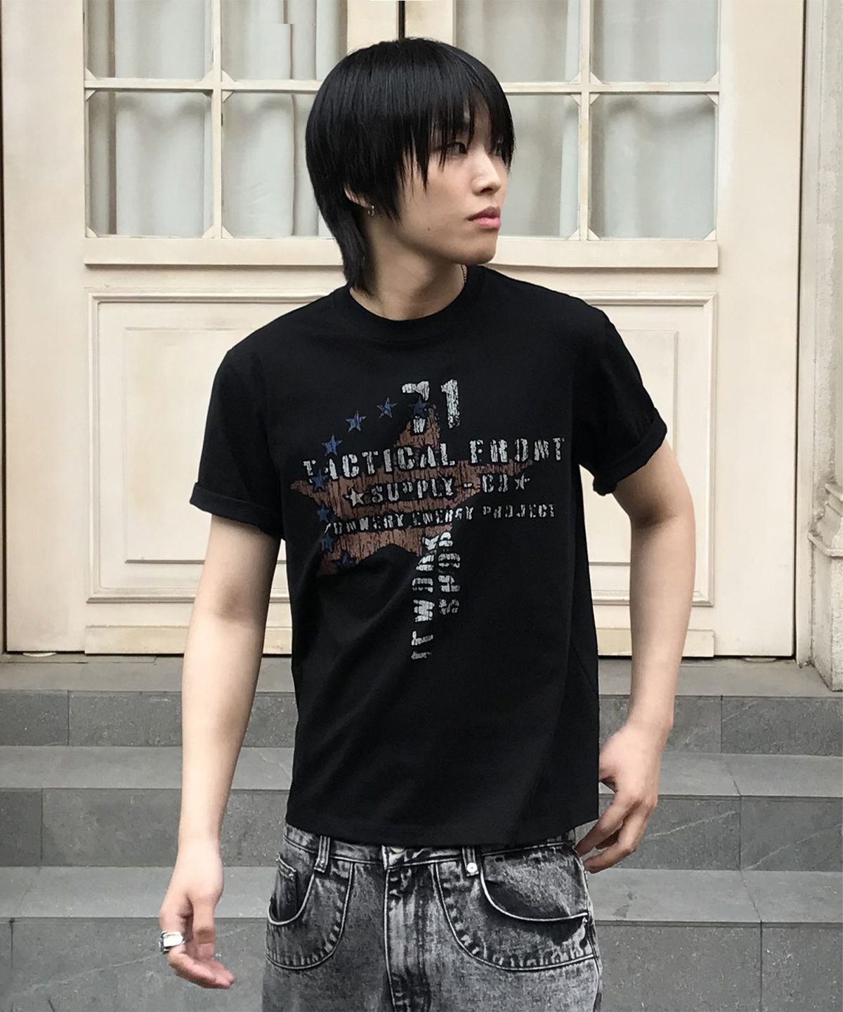기철(KICHUL) Star Supply T-shirt (Black)