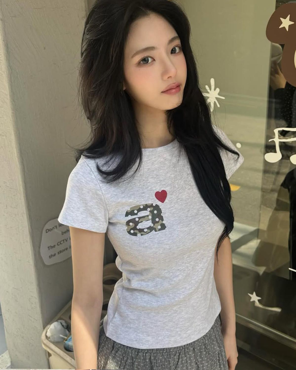 에이이에이이(AEAE) DOT SMALL LETTER TEE [LIGHT GREY/CAMO]