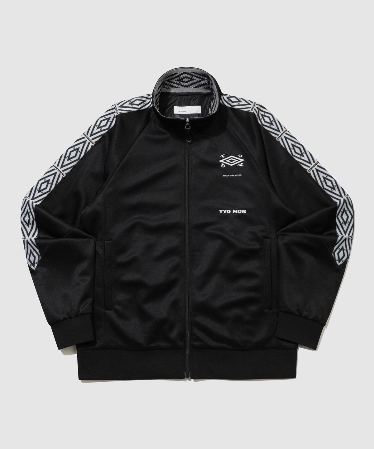 엄브로(UMBRO) [UMB X TOGA] 트랙 자켓 블랙 UR111OFT21