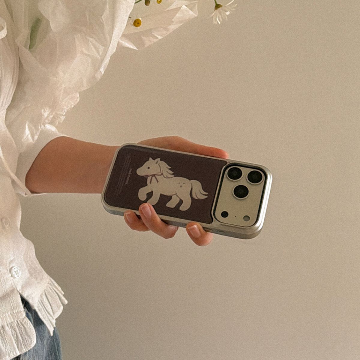 메이드모먼(MADEMOMENT) magic pony 디자인 [실버 맥세이프 범퍼케이스]
