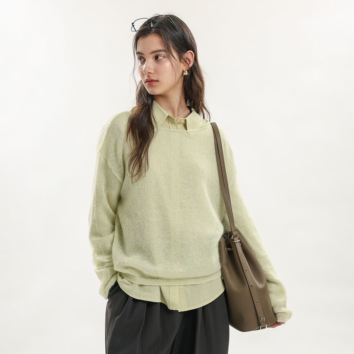 웬스데이딜라잇(WEDNESDAY DELIGHT) WD_Minimal round neck knit top_2color
