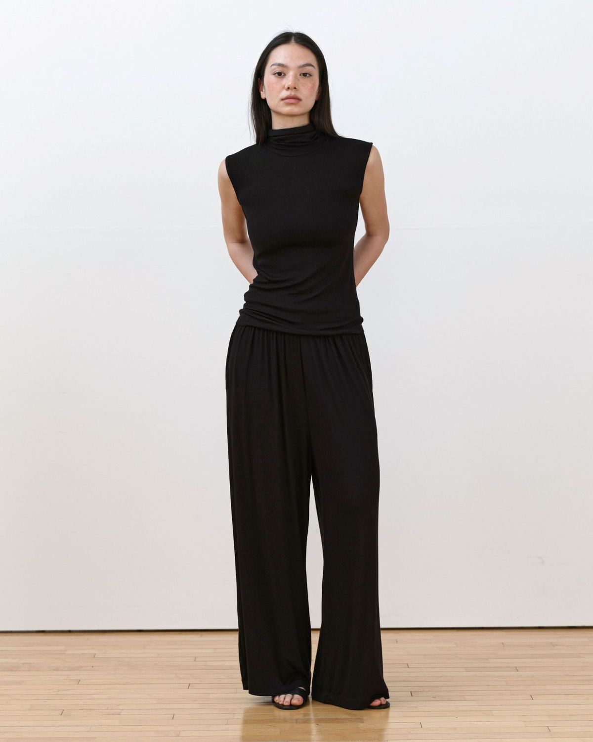 무아르무스(MUARMUS) Lea Wide Pants [Black]