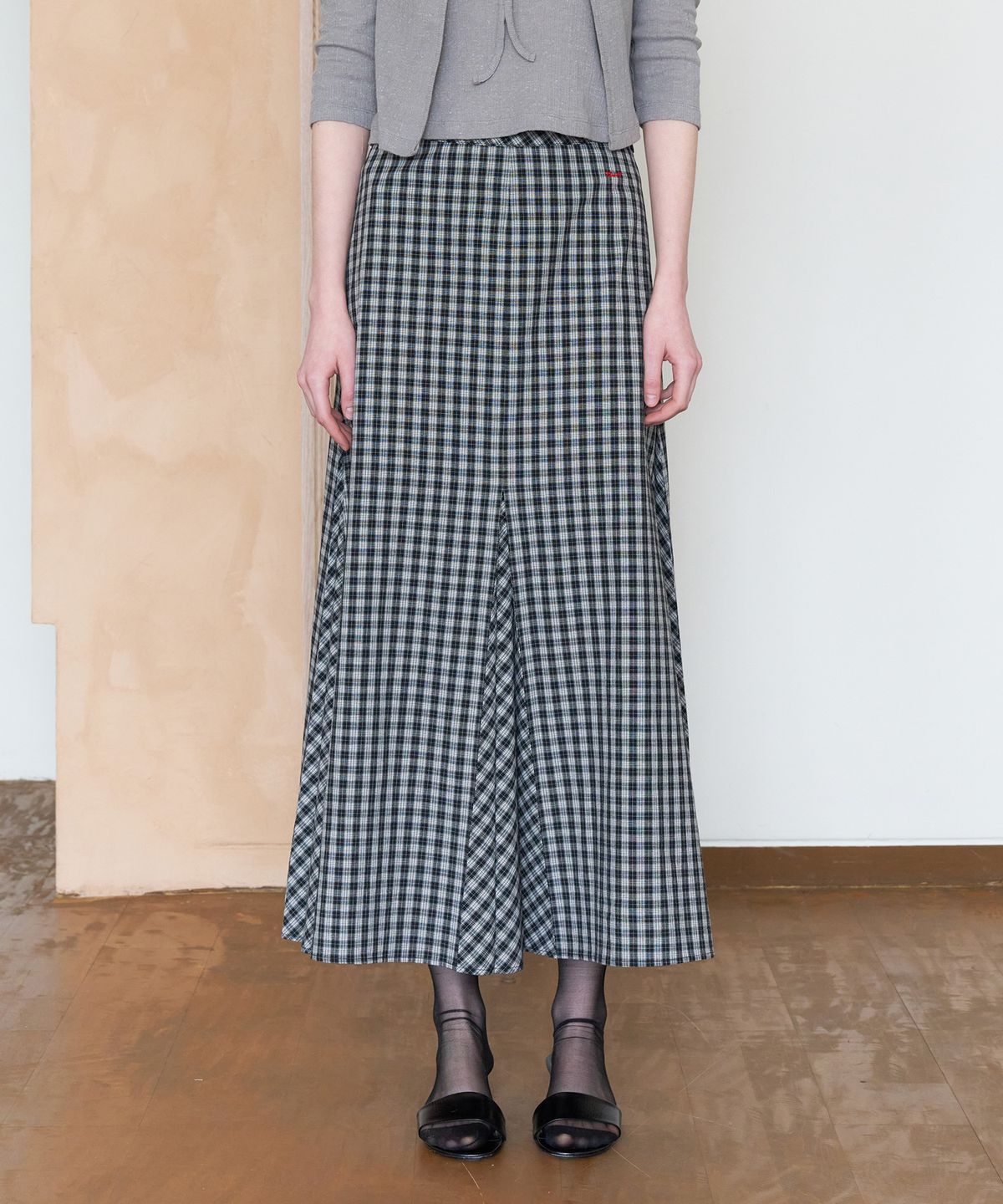 튜드먼트(TTUDEMENT) CHECK MAXI SKIRT_BLACK CHECK