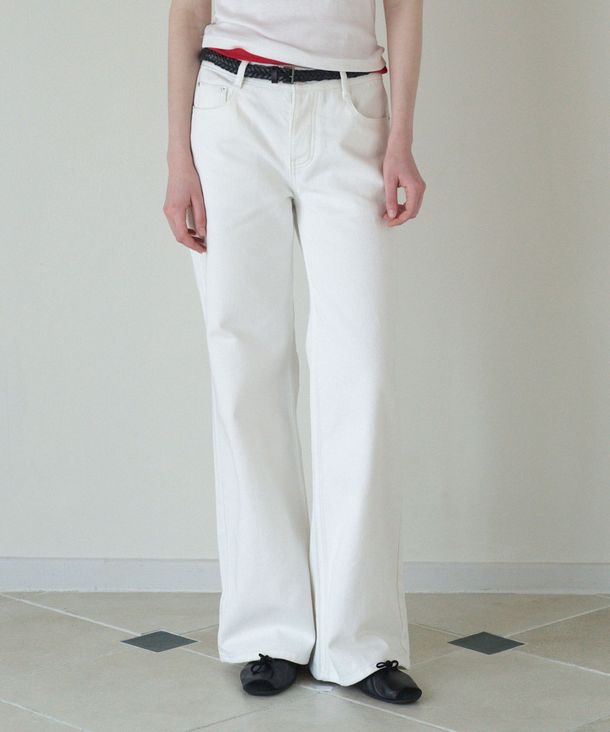 튜드먼트(TTUDEMENT) SEMI BOOTCUT DENIM PANTS_WHITE