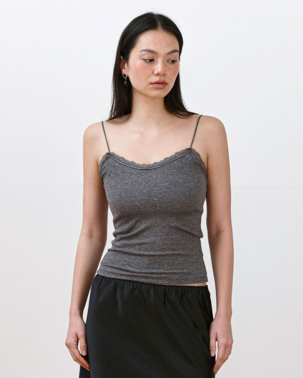 무아르무스(MUARMUS) Sienna Lace Sleeveless [Gray]