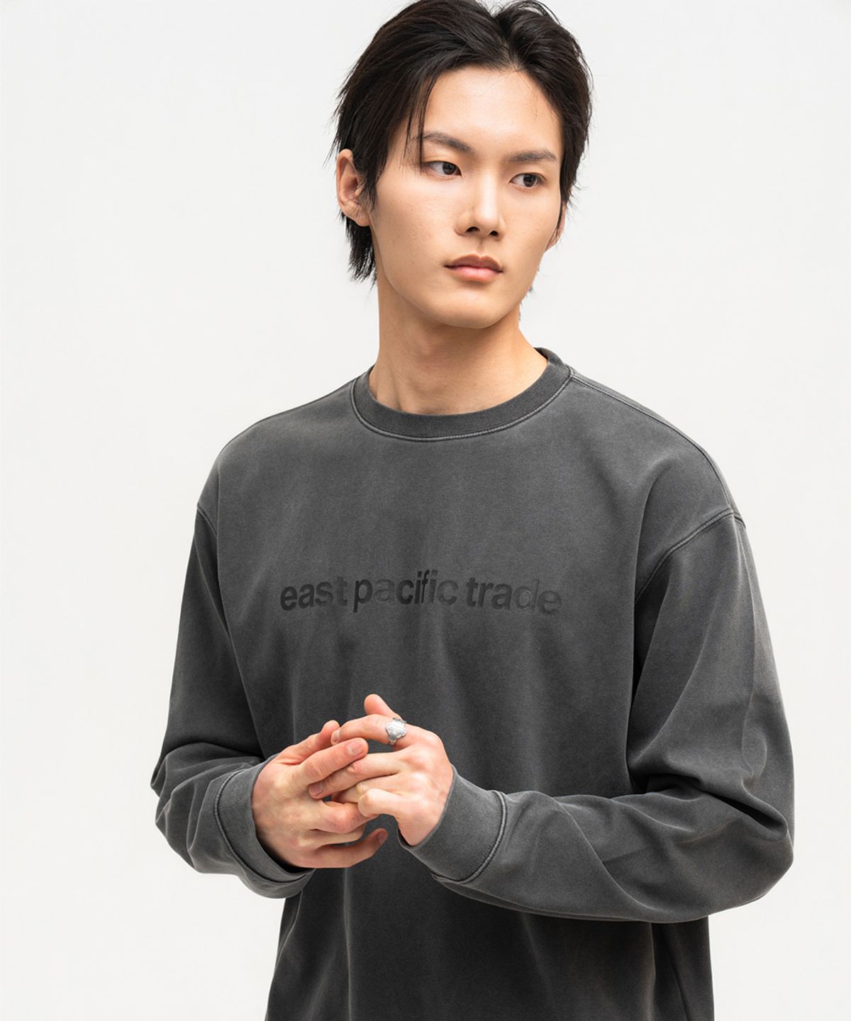이피티(EPT) SEL PIGMENT DYED SWEAT SHIRT (CHARCOAL)