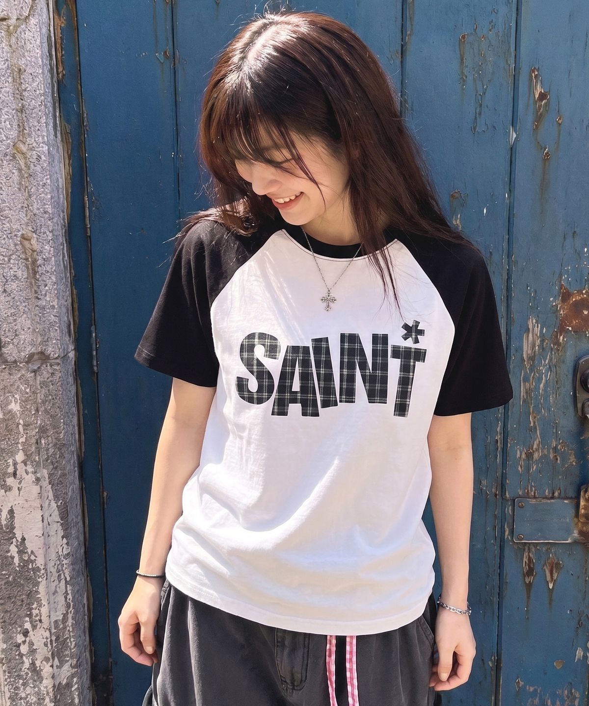 세인트페인(SAINTPAIN) SP 세인트 패턴 헤비웨이트 레글런 반팔티 화이트